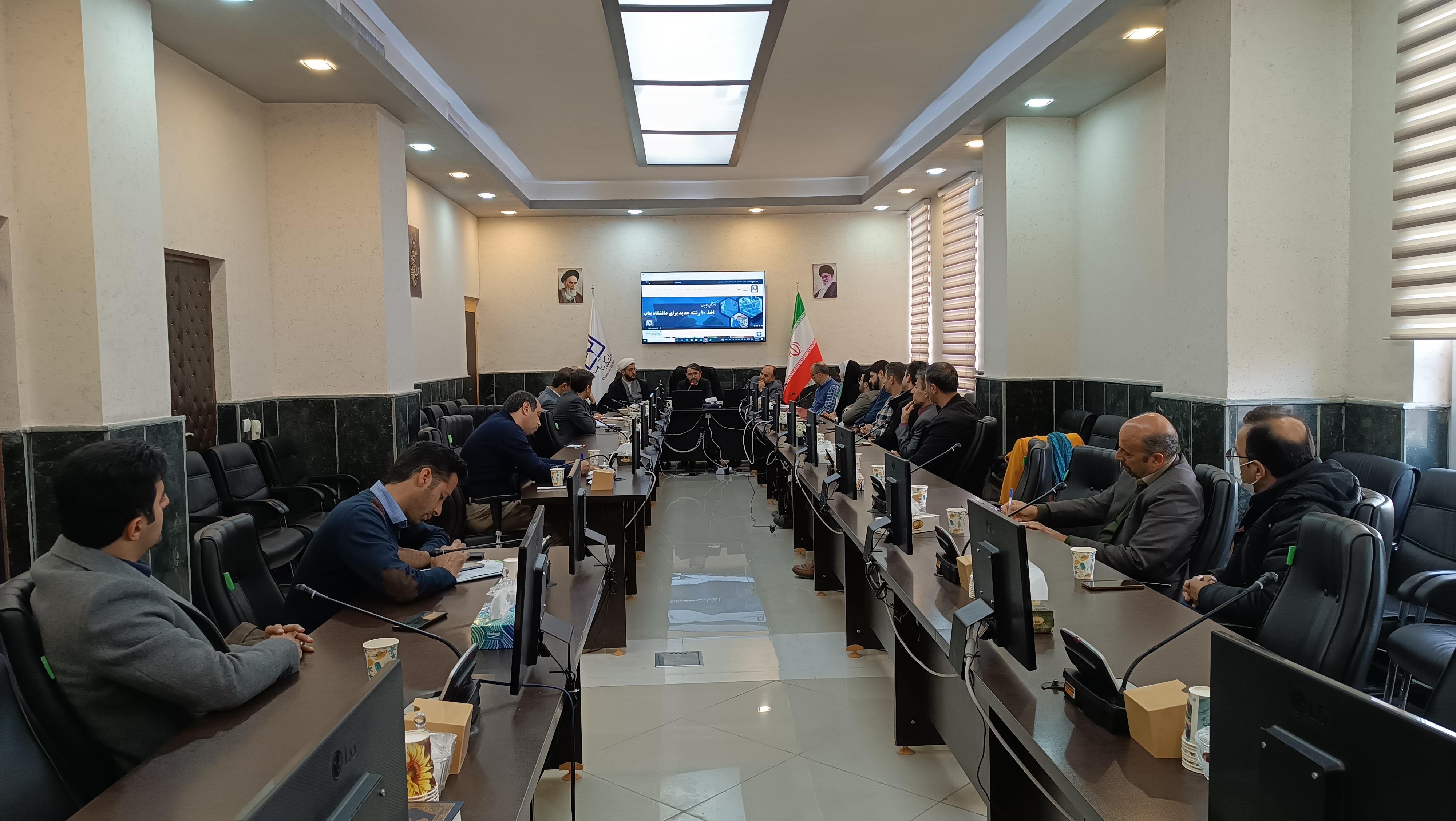 مراسم تکریم و معارفه رئیس دانشگاه بناب برگزار شد